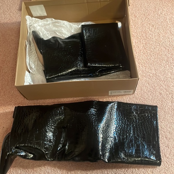 BRAND NEW Steve Madden heels - Picture 3 of 5